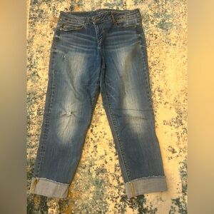 Comfy and cute cropped jeans